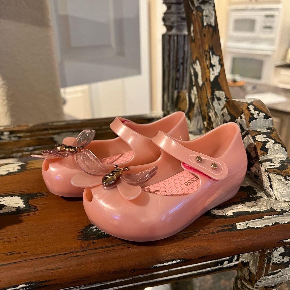 New Pink Mini Melissa Bee Shoes